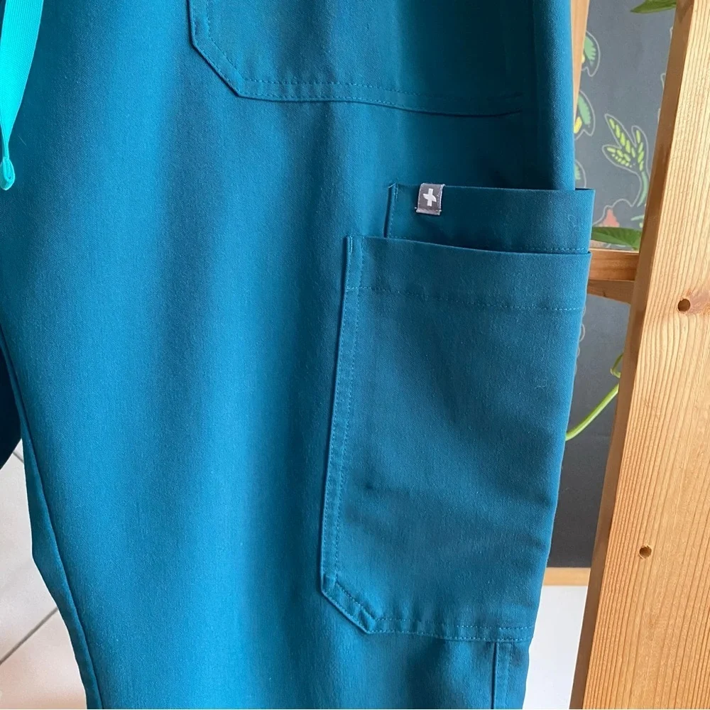 FIGS Teal Blue Cairo Cargo Scrub Pants XL Short